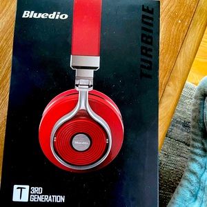 Bluetooth headphones